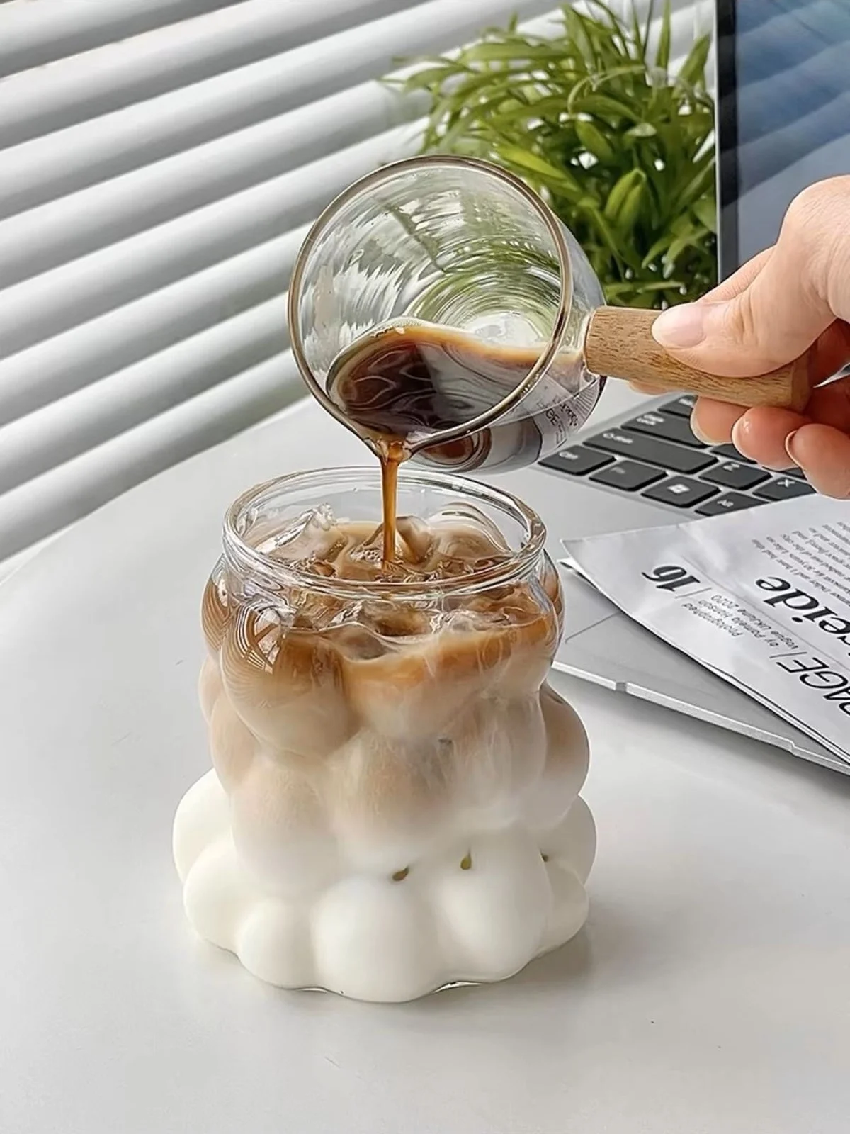 350 ml Isıya Dayanıklı Borosilikat Boncuk Şekilli Kahve ve Sunum Bardağı