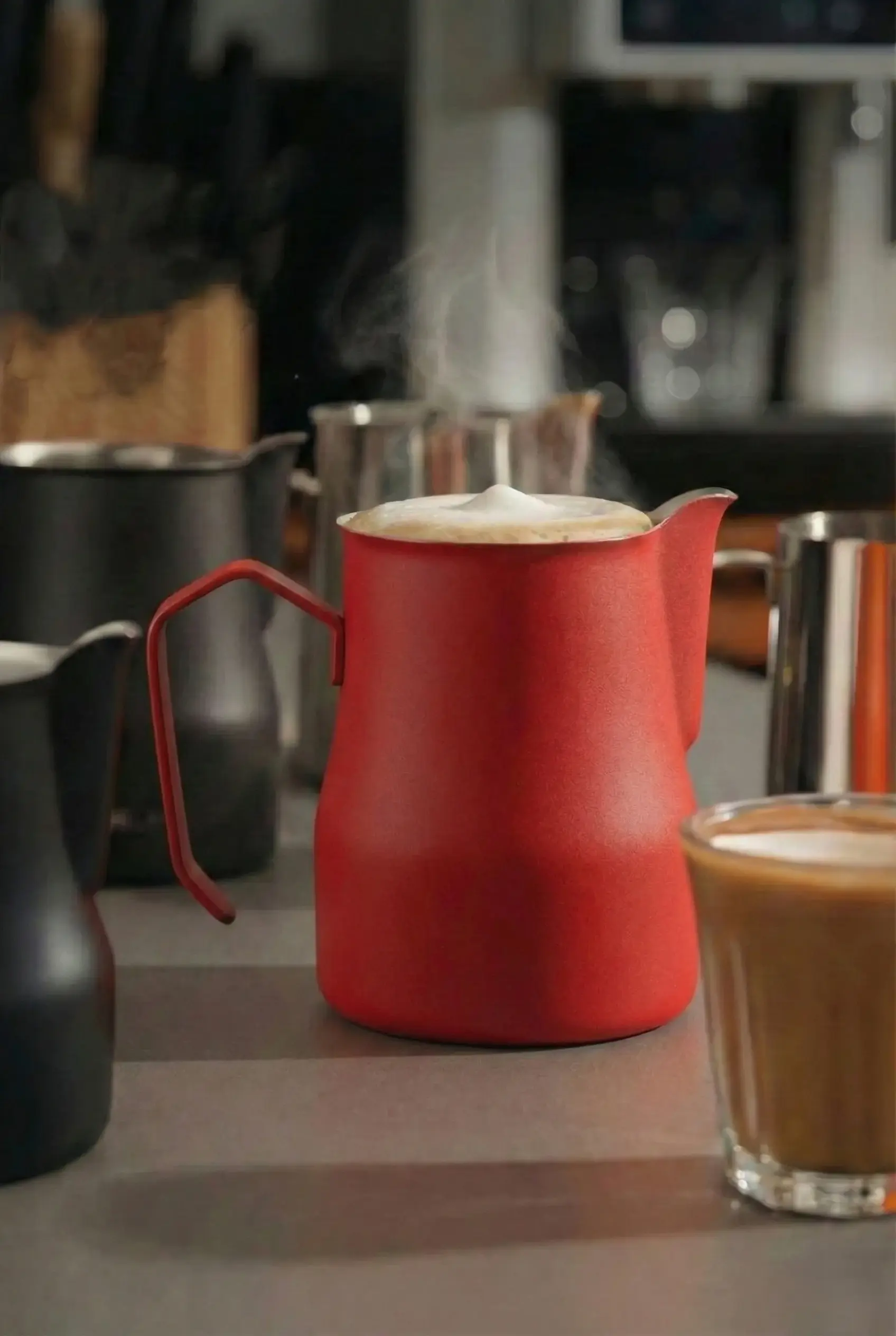 500 ml Kırmızı Paslanmaz Çelik Pitcher - Kahve Süt Köpürtme Potu