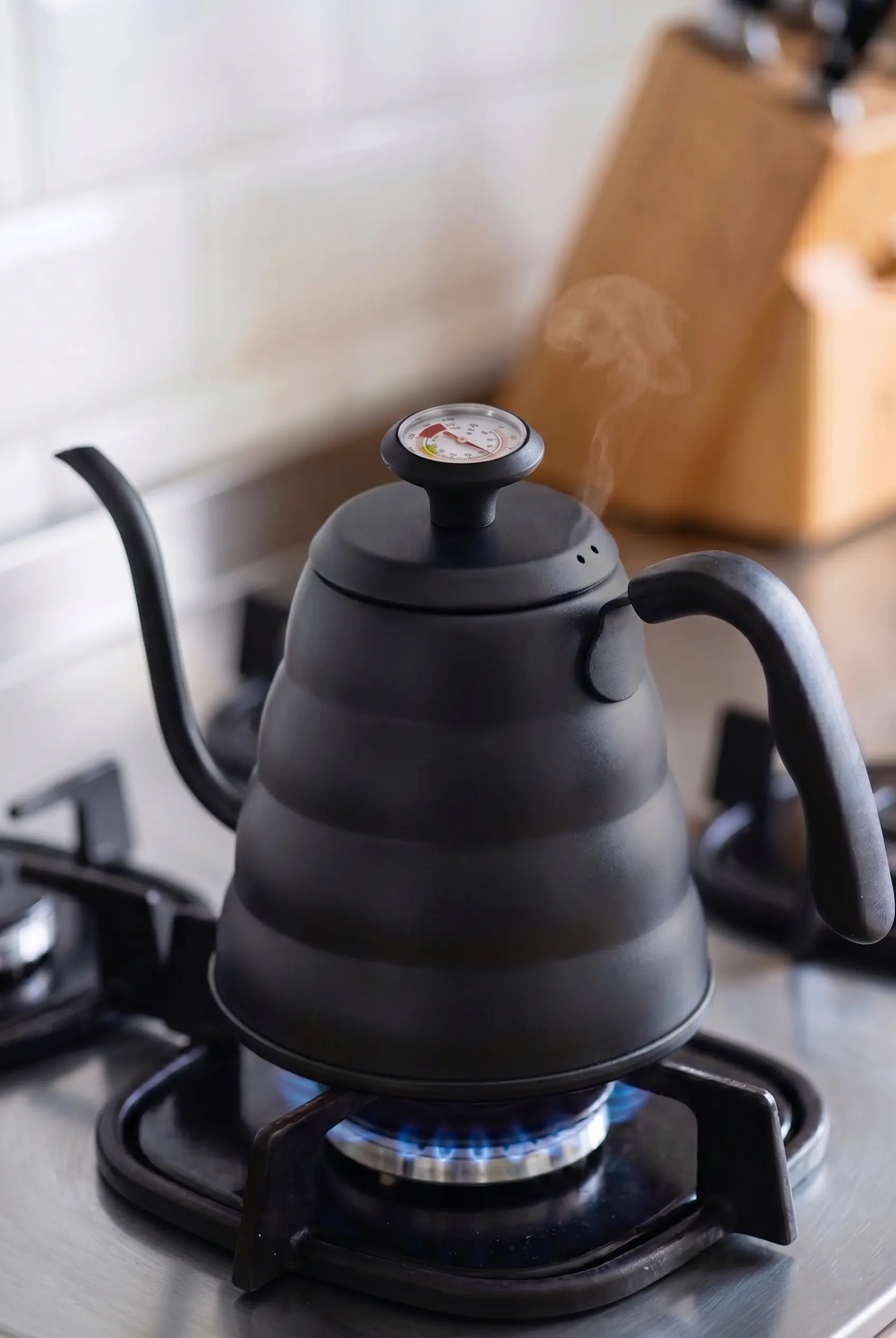 1200 ml Siyah Termometre Göstergeli Barista Kettle 3. Nesil Kahve Demleme Ekipmanı