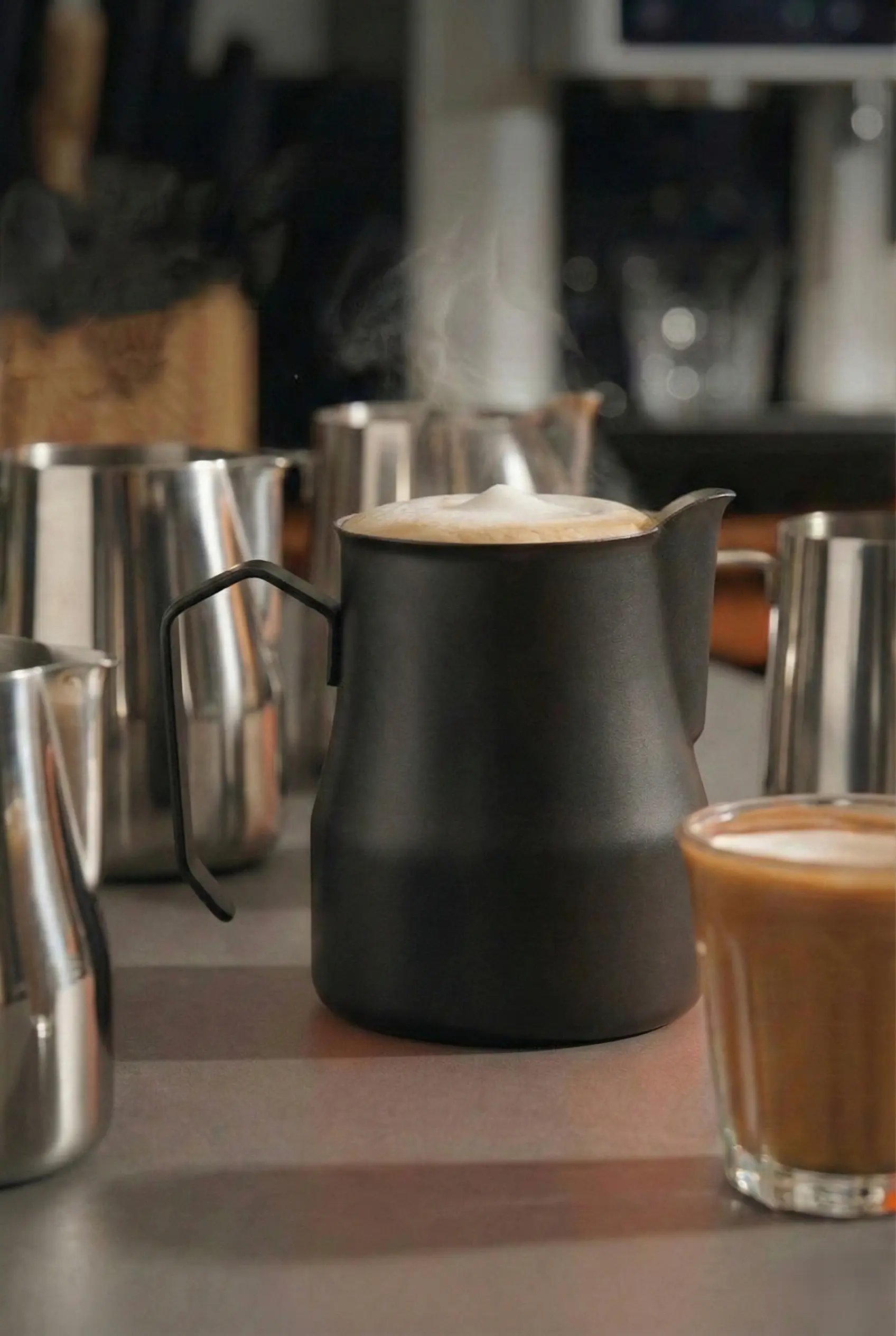 500 ml Siyah Paslanmaz Çelik Pitcher - Kahve Süt Köpürtme Potu