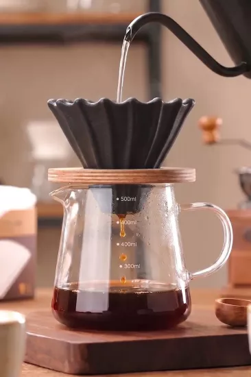 Turkuaz V60 02 Seramik Dripper Kahve Demleme Ekipmanı - Vivien Home