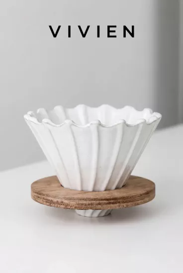 Beyaz V60 02 Seramik Dripper Kahve Demleme Ekipmanı