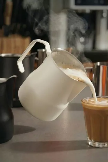 500 ml Beyaz Paslanmaz Çelik Pitcher - Kahve Süt Köpürtme Potu