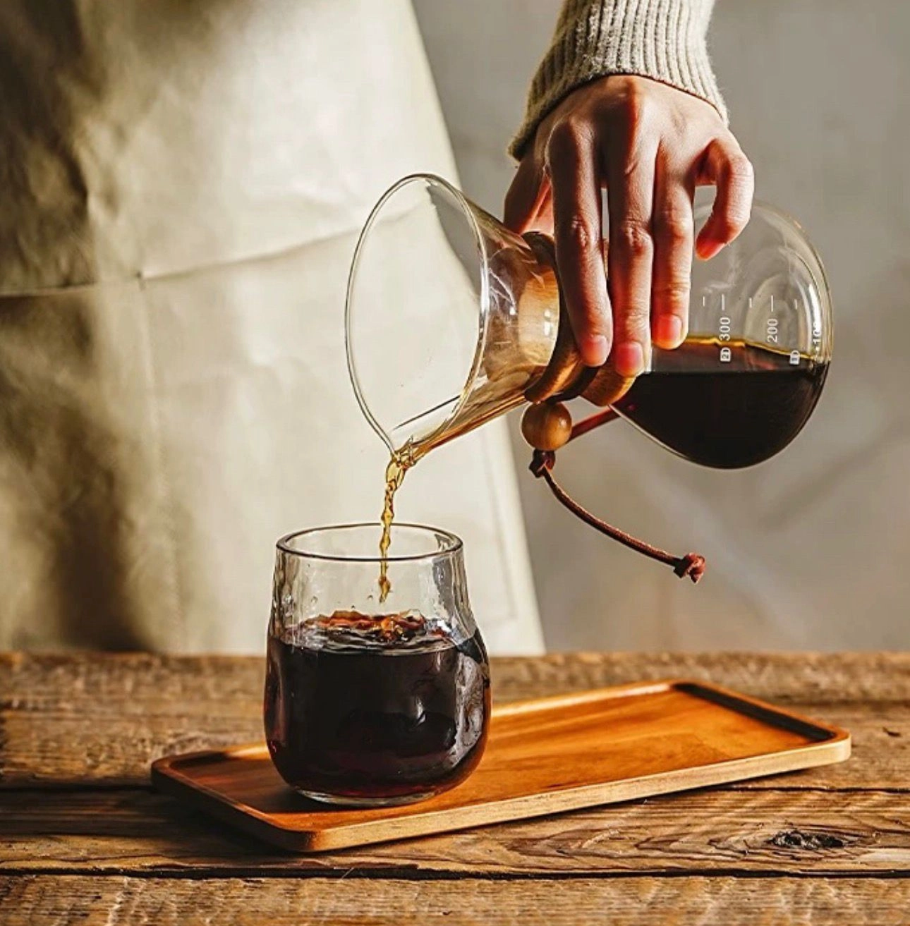 600 ml Ahşap Tutacaklı Chemex Kahve Demleme Ekipmanı